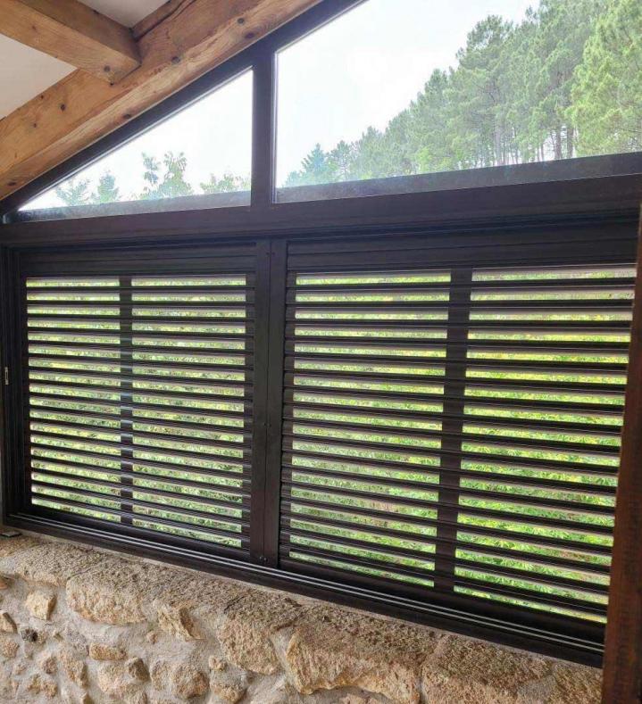  Volets roulants Joyeuse