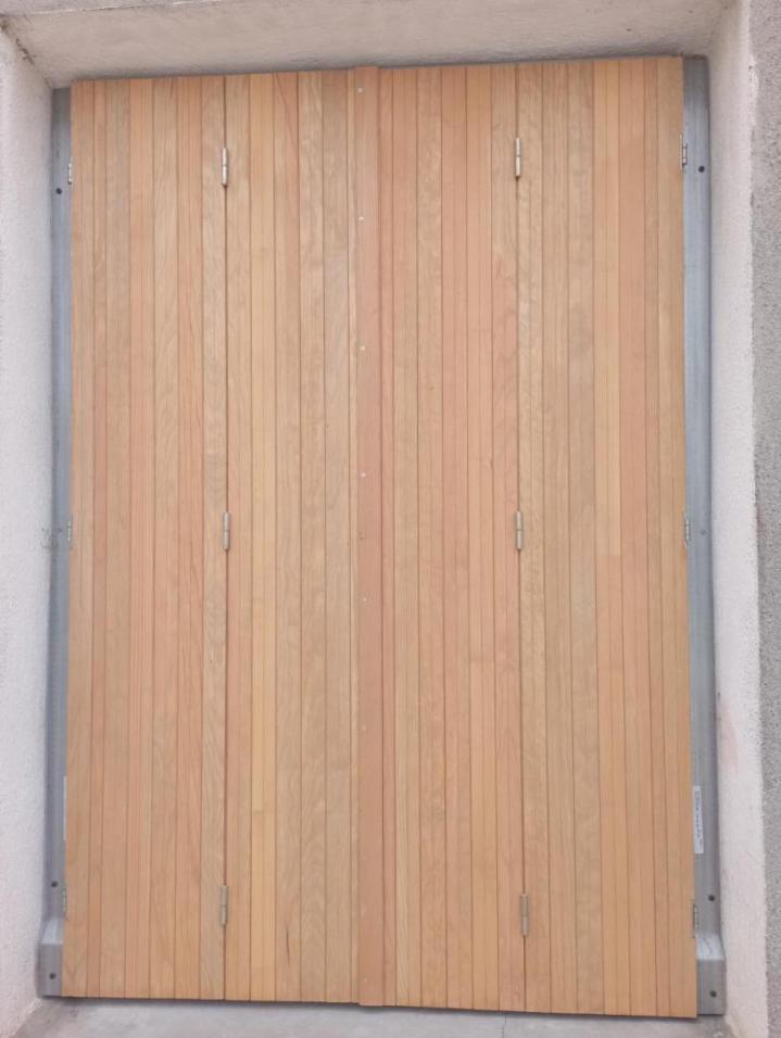Battants en bois Joyeuse