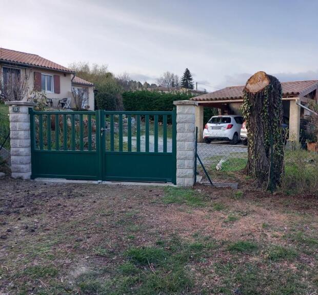 Pose de portails Joyeuse