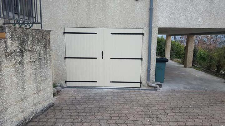 Battants en bois Joyeuse