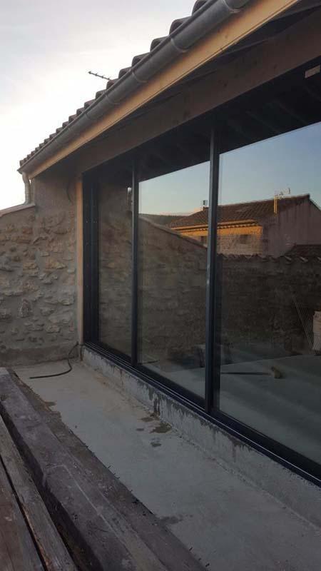 Installation de porte en alu Joyeuse