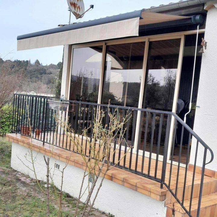 Pose de moustiquaire Joyeuse 