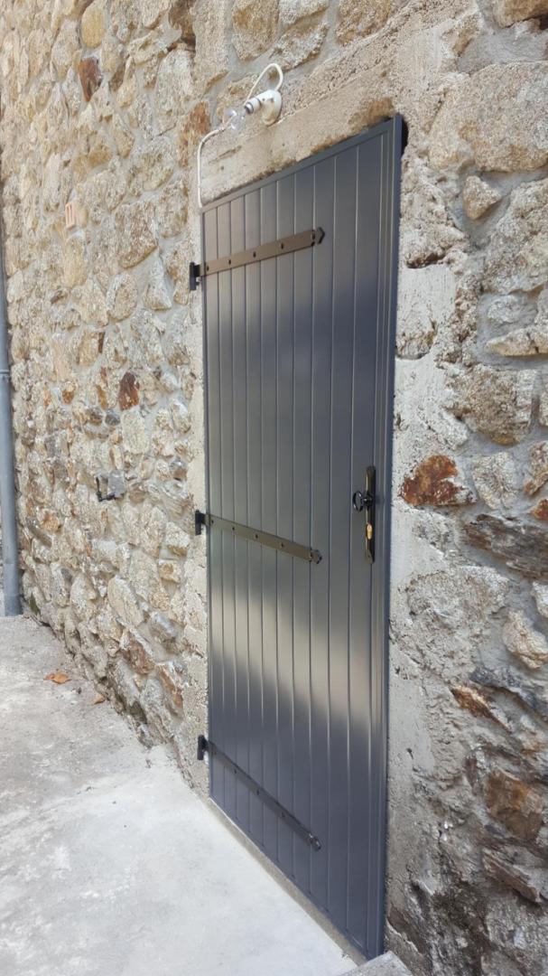 Battants en bois Joyeuse