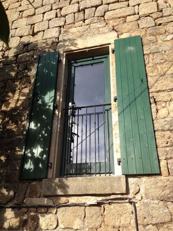 Pose de volets battants Joyeuse